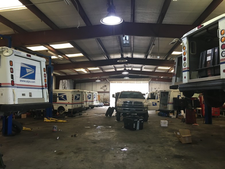 More Photos Of 5150 Boyd Blvd, Rowlett Warehouse For Lease