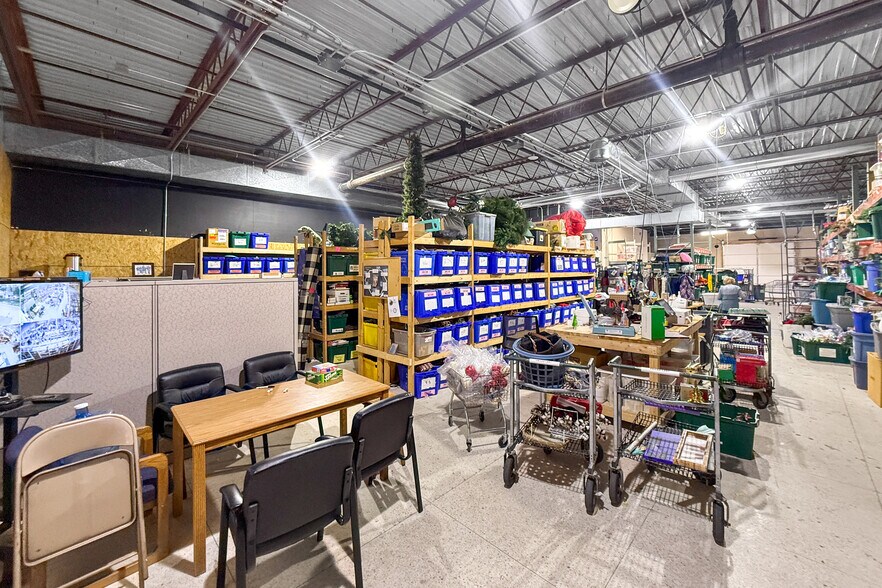 More Photos Of 1810 1st Ave E, Newton General Retail For Sale