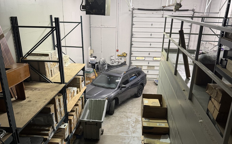 More Photos Of 125 N Prospect Ave, Itasca Flex For Sale