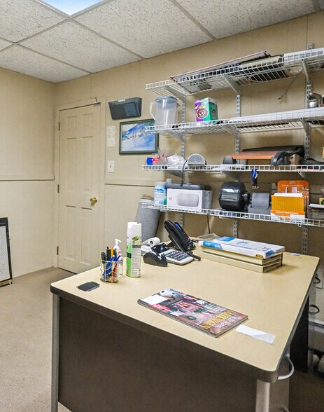 More Photos Of 223 Winthrop Ave, Lawrence Freestanding For Sale