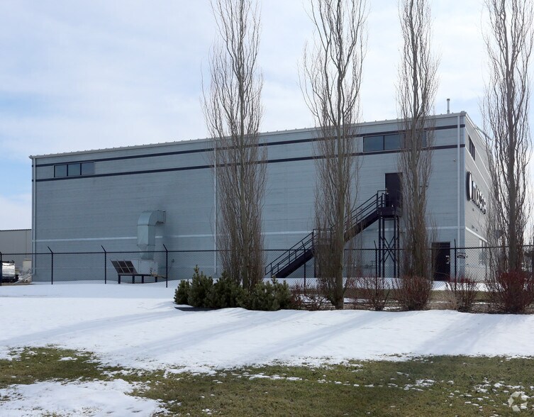 More Photos Of 25032 65th Ave NW, Leduc Office For Lease
