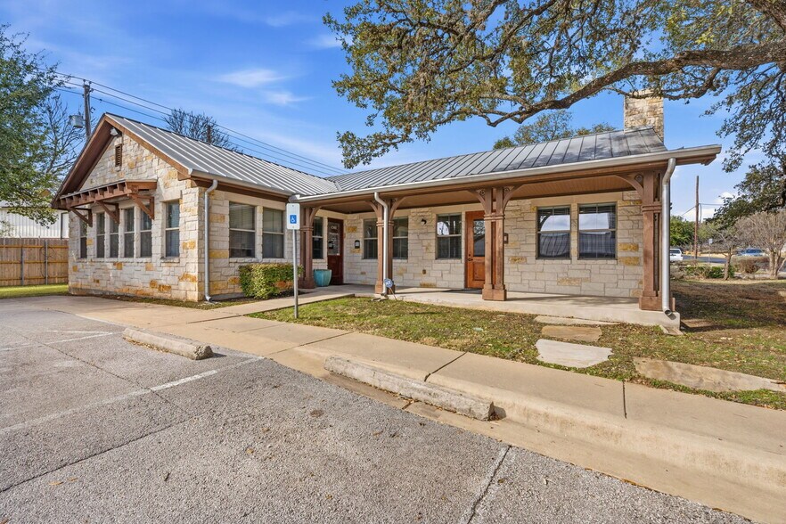 More Photos Of 5901 Old Fredericksburg Rd, Austin Office For Sale