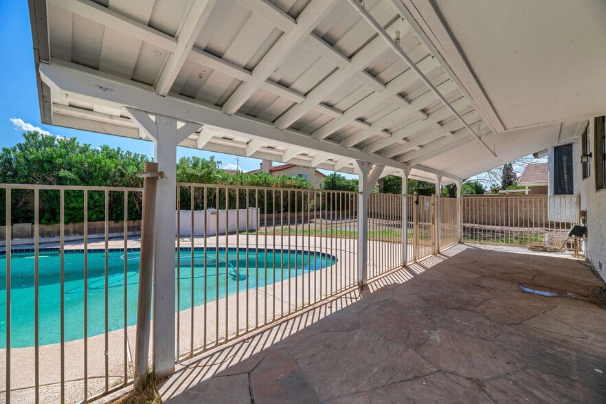 More Photos Of 1927 E Crocus Dr, Phoenix Specialty For Sale