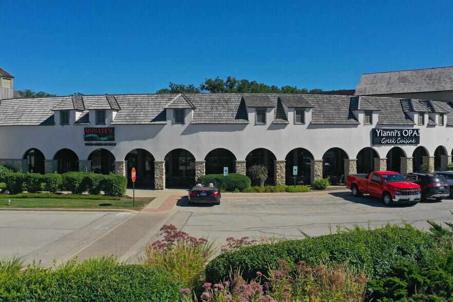 More Photos Of 2501-2585 Waukegan Rd, Bannockburn Unknown For Lease