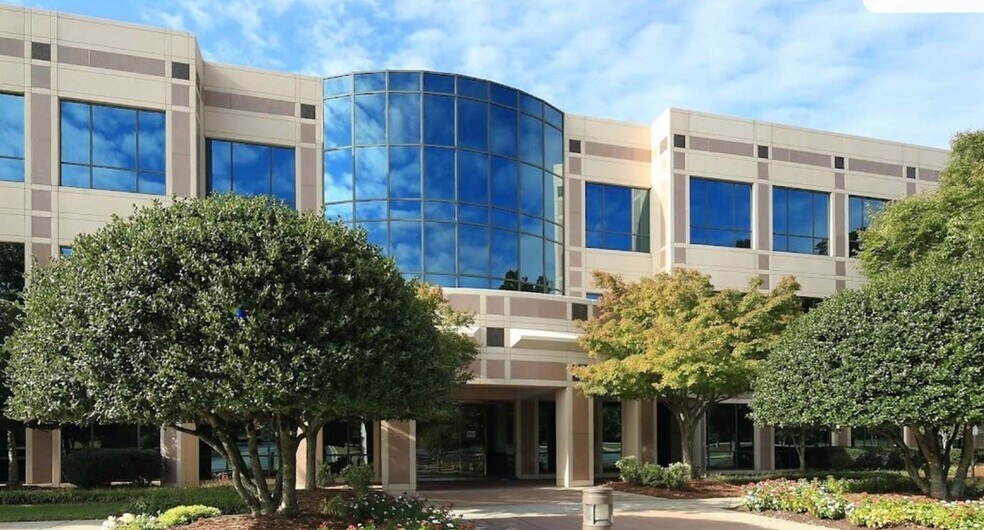 More Photos Of 701 Green Valley Rd, Greensboro Coworking Space