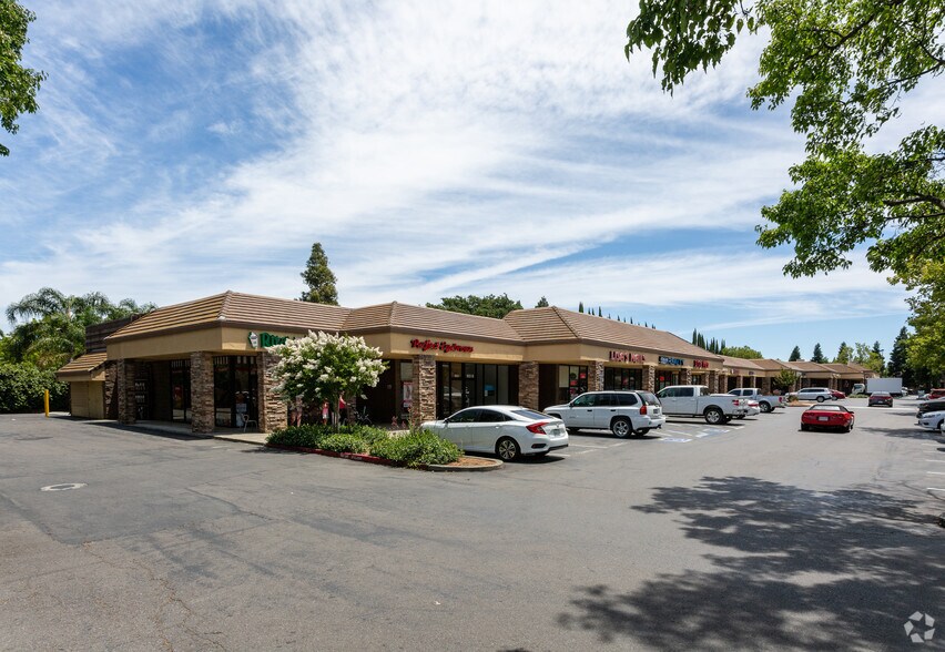 More Photos Of 951-991 Alamo Dr, Vacaville General Retail For Sale