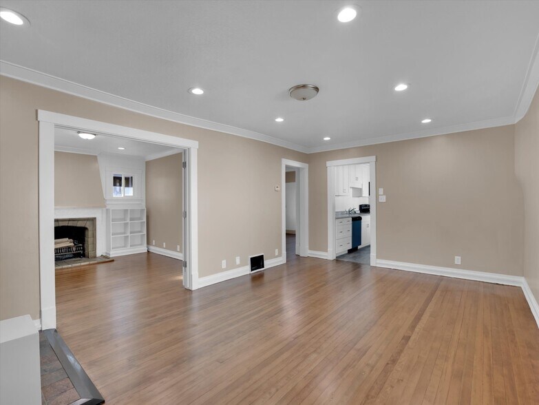 More Photos Of 485 S 100 E, Bountiful Office Residential For Sale