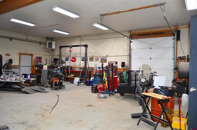 More Photos Of 1520 Bluff St, Delta Showroom For Sale