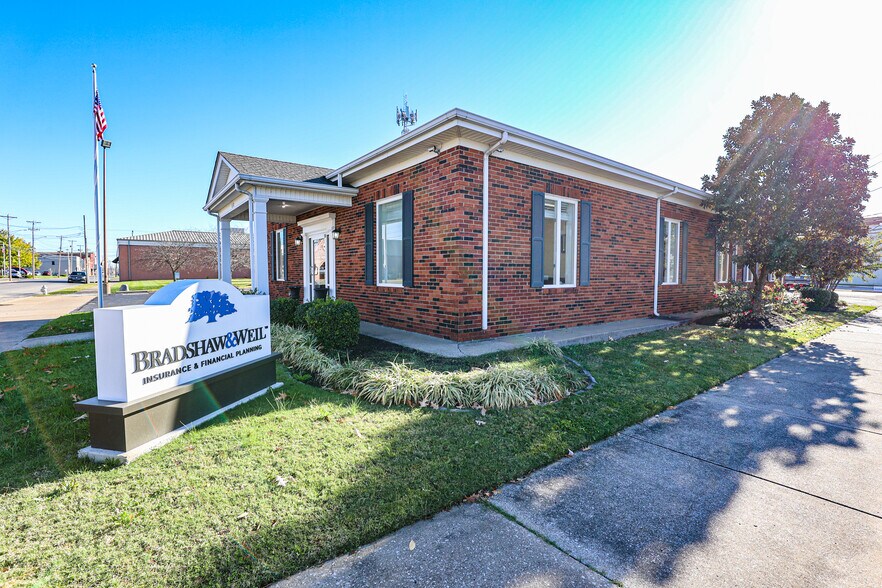 More Photos Of 630 Jefferson St, Paducah Office For Sale