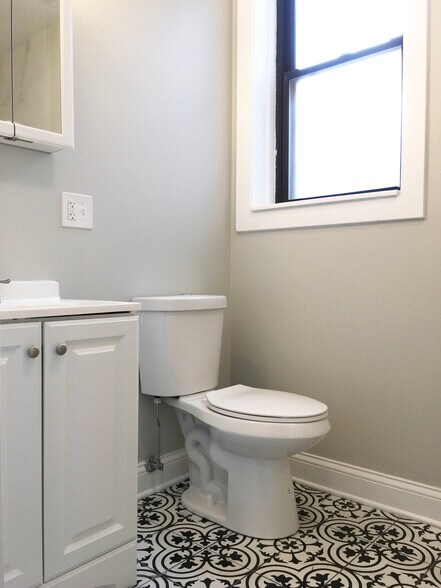 More Photos Of 1619 E 70th St, Chicago Apartments For Sale