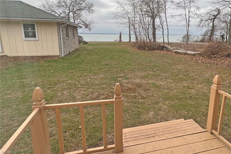 More Photos Of 504 W Lakeshore Dr, Kelleys Island Restaurant For Sale