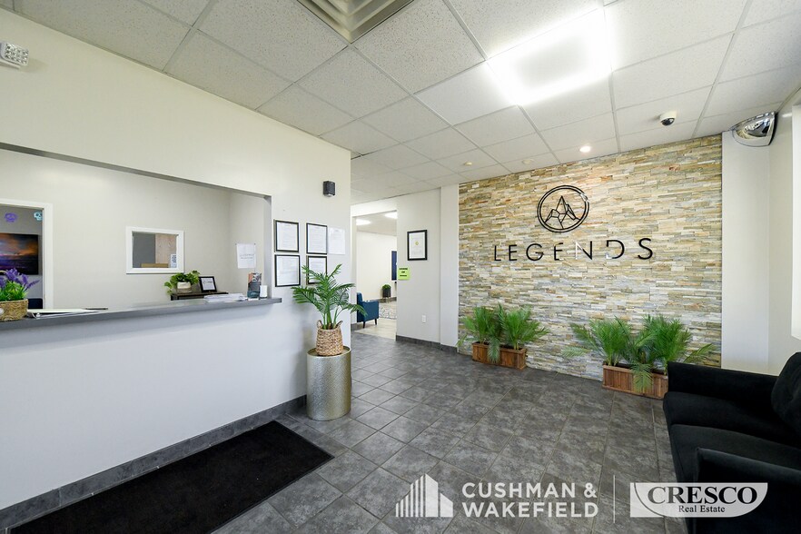 More Photos Of 14445 Broadway Ave, Cleveland Office For Sale