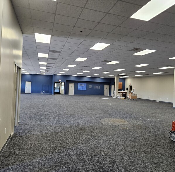 More Photos Of 6200 State St, Saginaw Office For Lease