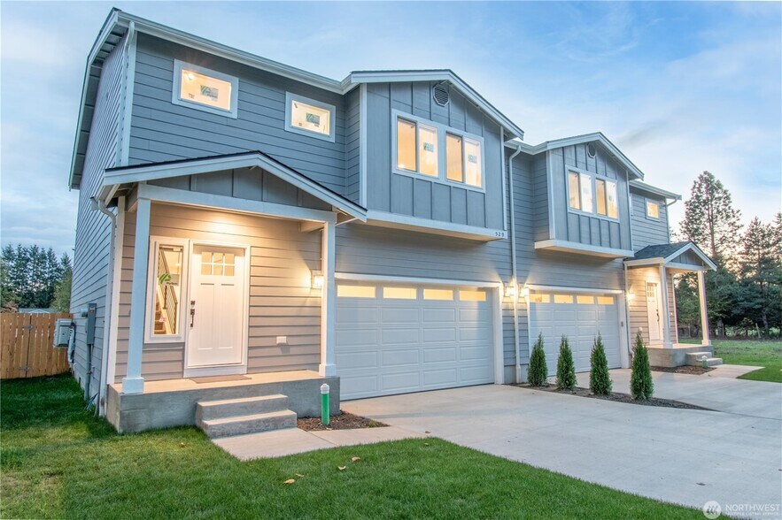 More Photos Of 529 Colton Ln, Everson Apartments For Sale