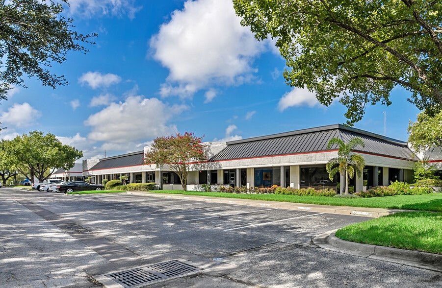 More Photos Of 8507 Benjamin Rd, Tampa Unknown For Lease