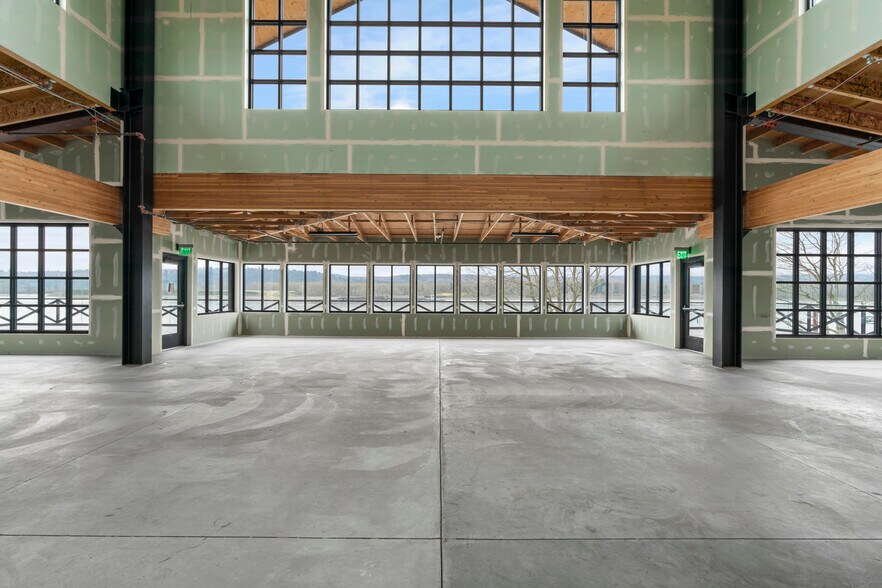 More Photos Of 254 Hendrickson Dr, Kalama Restaurant For Lease