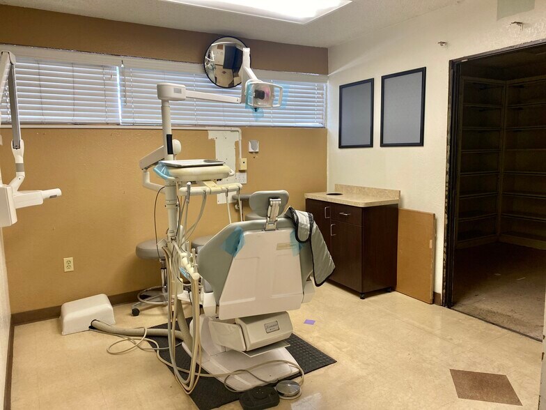 More Photos Of 1355 Florin Rd, Sacramento Medical For Lease
