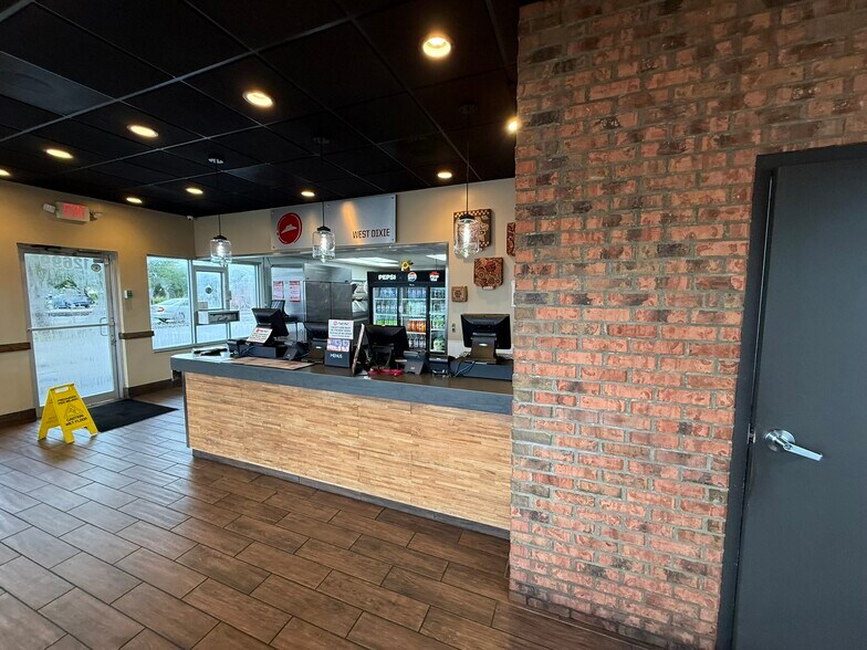 More Photos Of 12699 NE 6th Ave, North Miami Fast Food For Sale