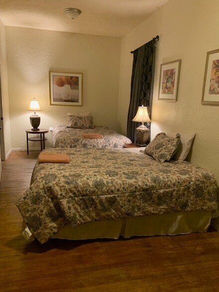 More Photos Of 128 S Main St, Holly Hotel For Sale
