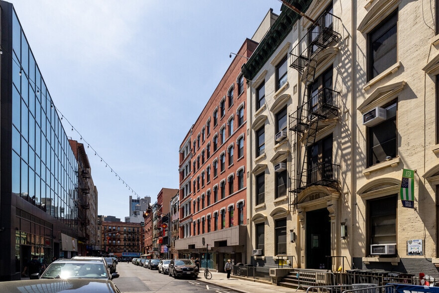 More Photos Of 13 Elizabeth St, New York Storefront Retail Residential For Lease