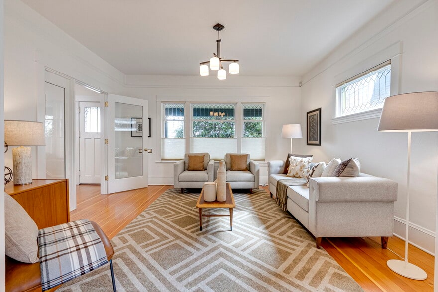 More Photos Of 1825 SE 7th Ave, Portland Loft Creative Space For Sale