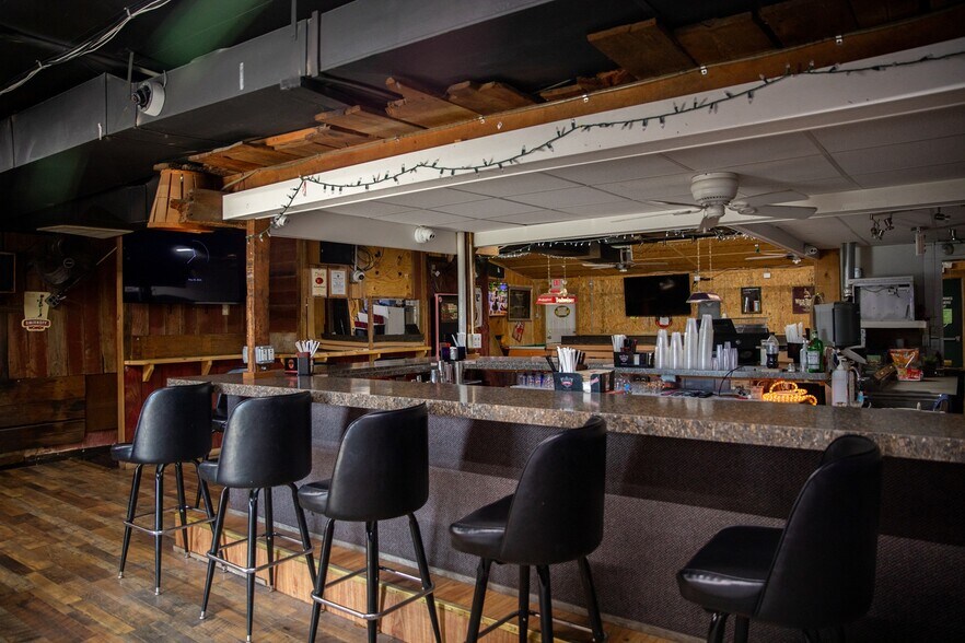 More Photos Of 22572 Bridgeville Hwy, Seaford Auto Dealership For Sale