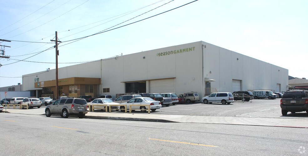 More Photos Of 2422-2424 E 28th St, Vernon Warehouse For Lease