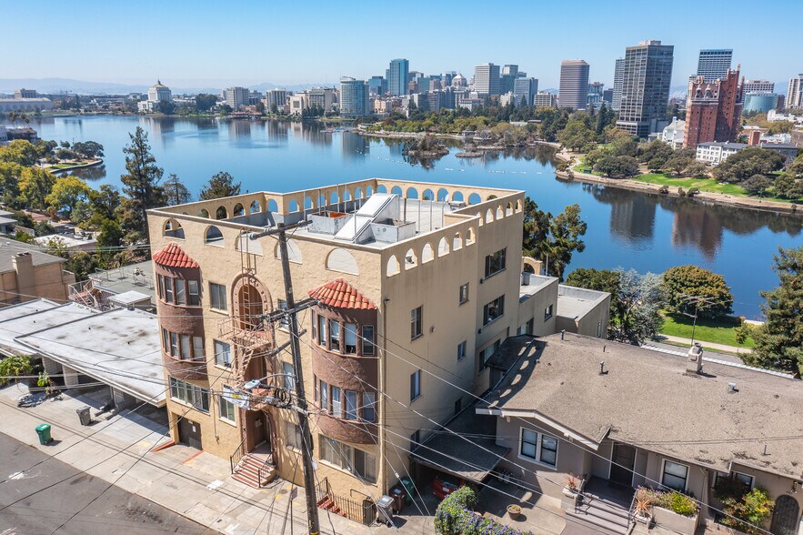 More Photos Of 479 Merritt Ave, Oakland Apartments For Sale