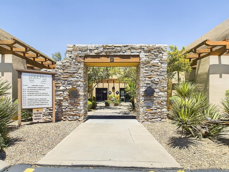 More Photos Of 36800 N Sidewinder Rd, Carefree Medical For Sale