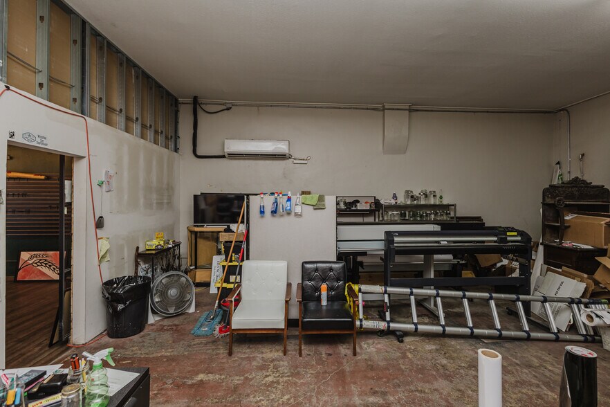 More Photos Of 1115 W Douglas Ave, Wichita Storefront For Sale