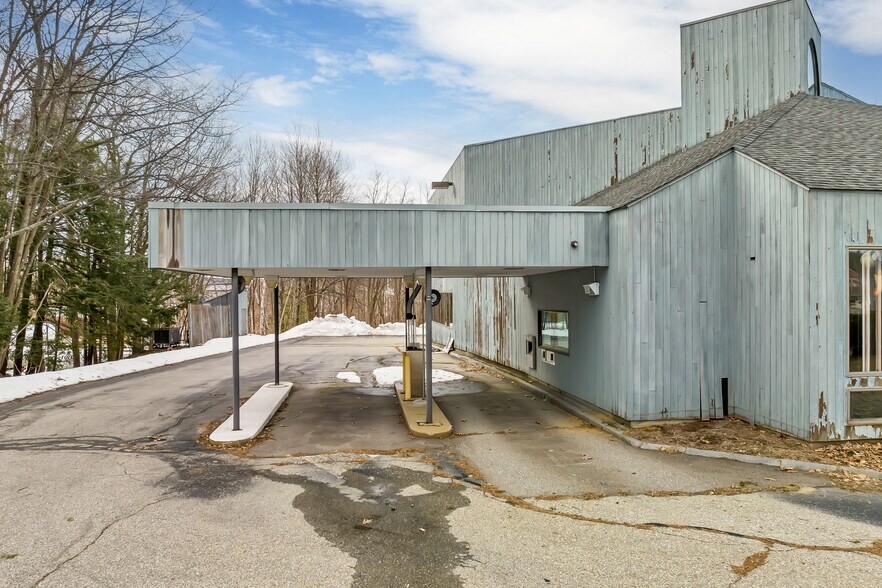 More Photos Of 9 Old State Rd, Belmont Bank For Sale