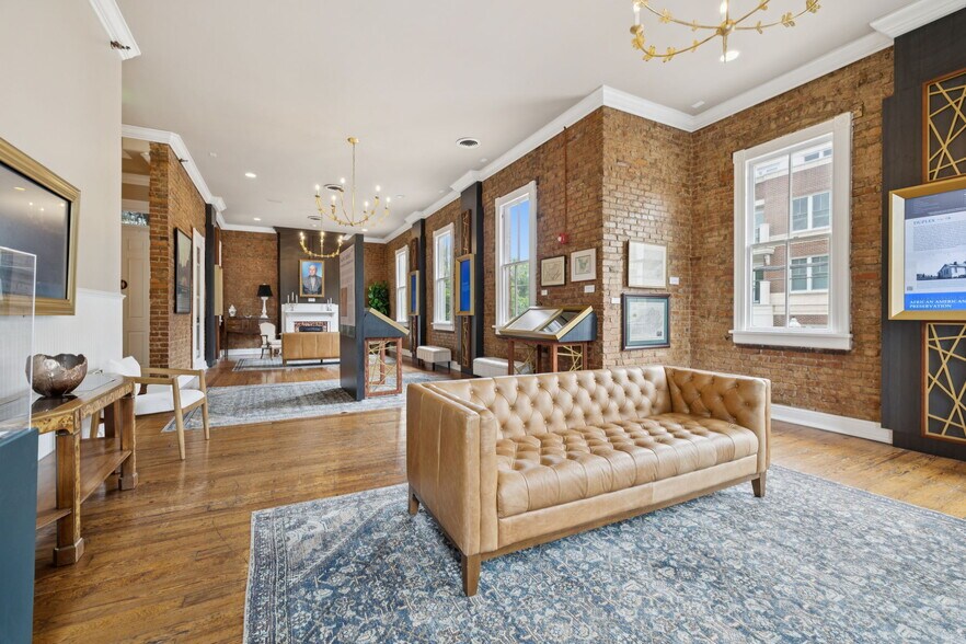 More Photos Of 108 Bridge St, Franklin Storefront For Sale