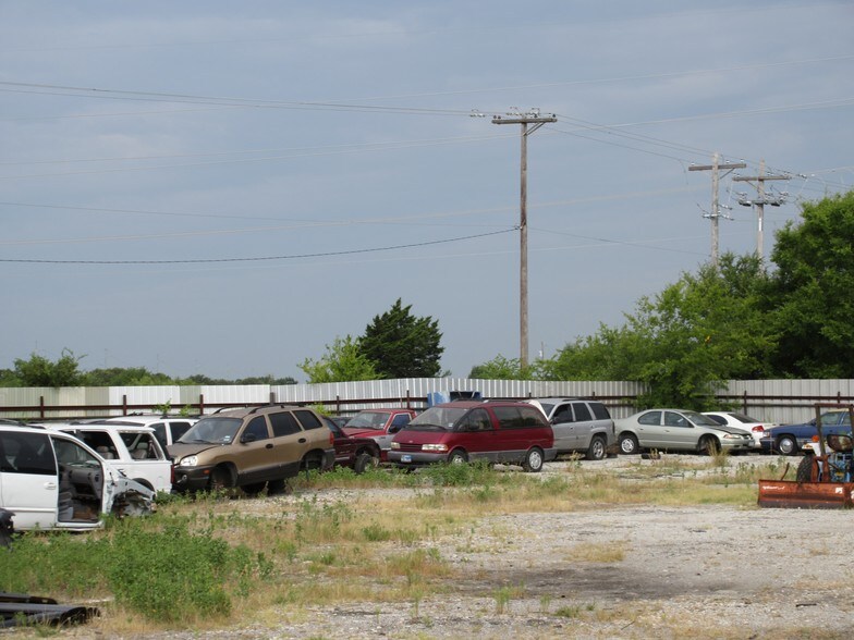 More Photos Of 2211 State Highway 69 S, Greenville Auto Repair For Lease