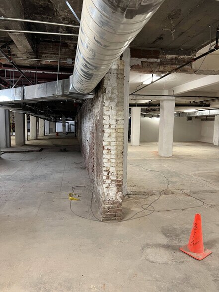 More Photos Of 601 S Broadway, Los Angeles Apartments For Lease