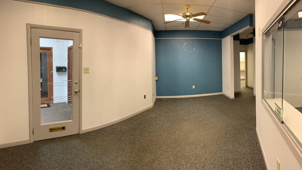 More Photos Of 12803 Oak Hill Ave, Hagerstown Office For Lease