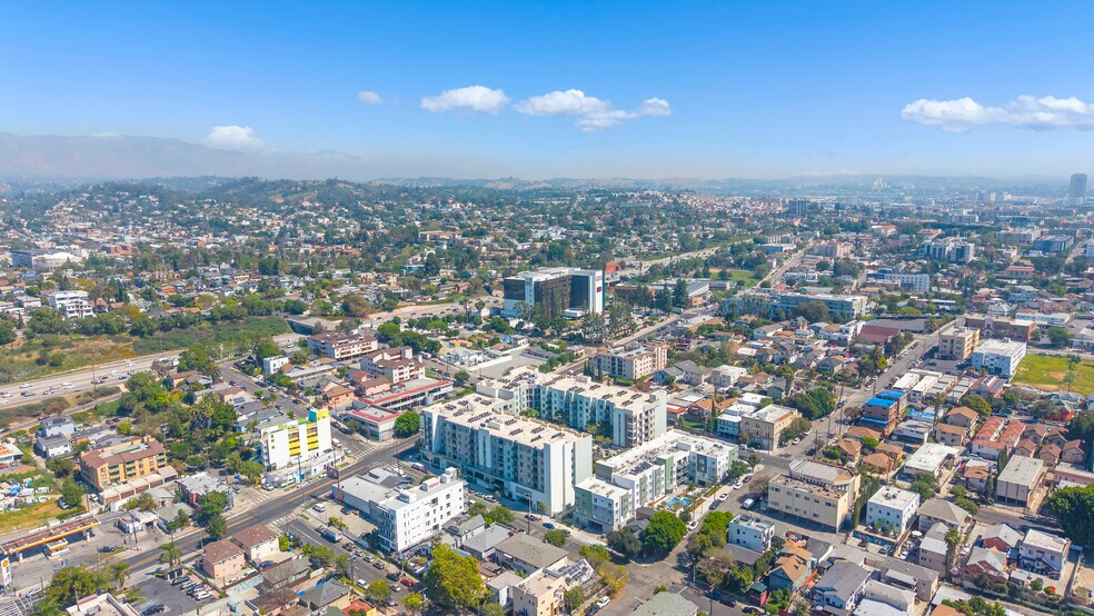 More Photos Of 330 N Westlake Ave, Los Angeles Apartments For Lease