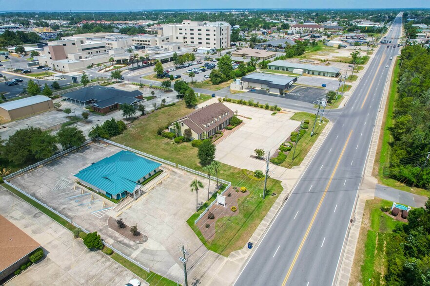 More Photos Of 2103 Jenks Ave, Panama City Medical For Lease