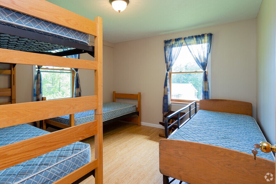 More Photos Of 144 Ashocon Way, Hartwick Specialty For Sale