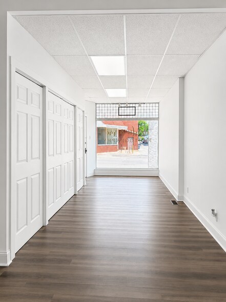 More Photos Of 113-115 E 3rd St, Rushville Storefront Retail Residential For Sale