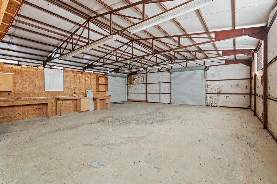 More Photos Of 11416 Hames, Pilot Point Industrial For Lease