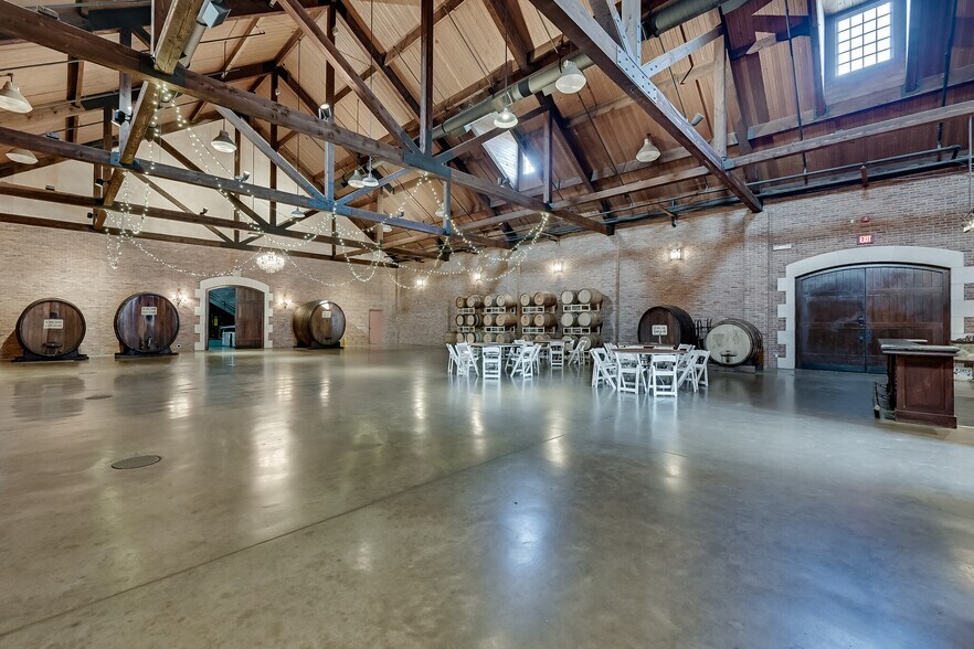 More Photos Of 2000 Champagne Blvd, Grapevine Specialty For Sale