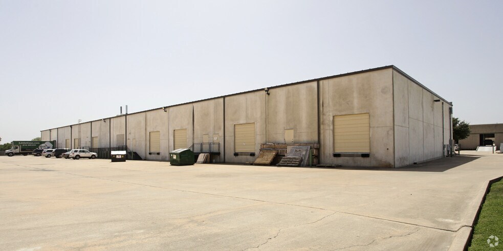 More Photos Of 9701 Dessau Rd, Austin Light Manufacturing For Lease