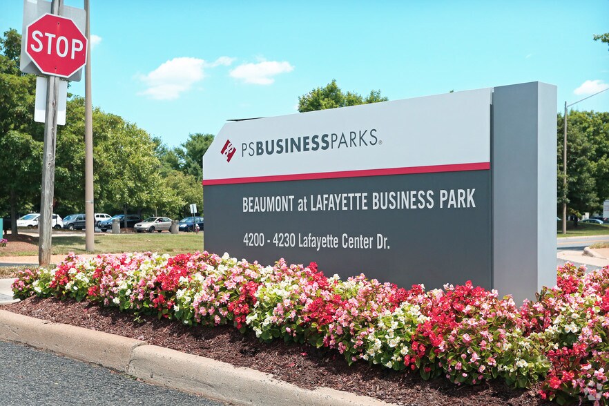 More Photos Of 4230 Lafayette Center Dr, Chantilly Unknown For Lease