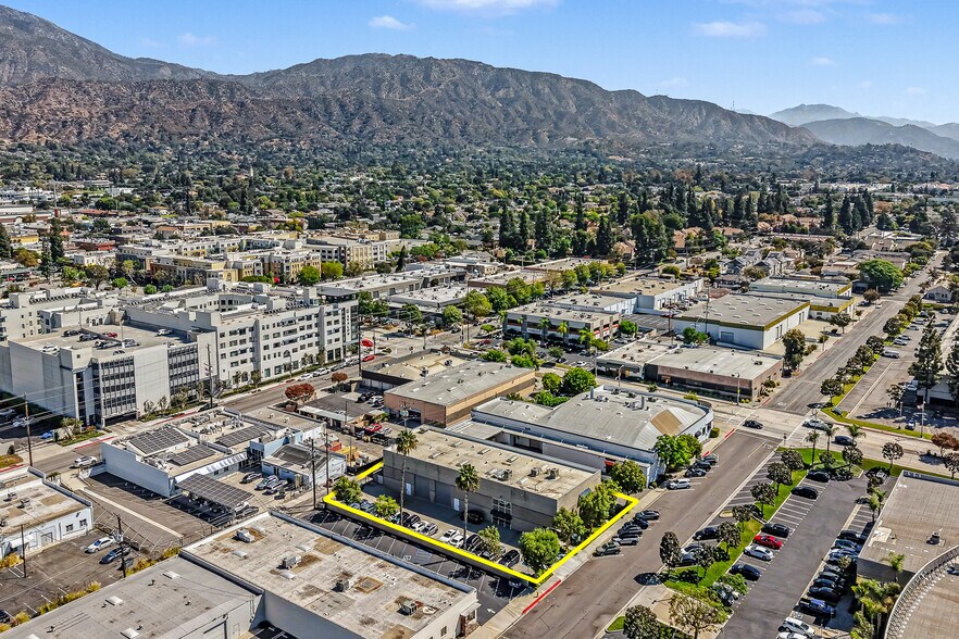 More Photos Of 125 W Maple Ave, Monrovia Service For Sale