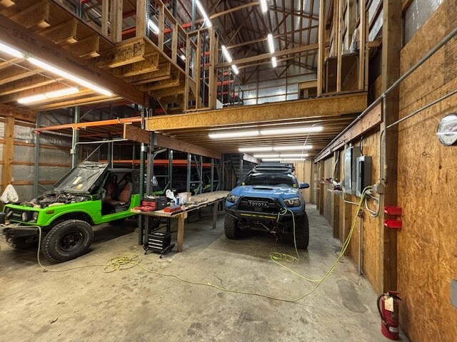 More Photos Of 205 S 5th St, Francisco Warehouse For Sale