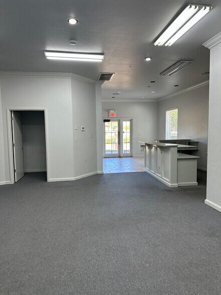 More Photos Of 13838 Quail Pointe Dr, Oklahoma City Medical For Lease