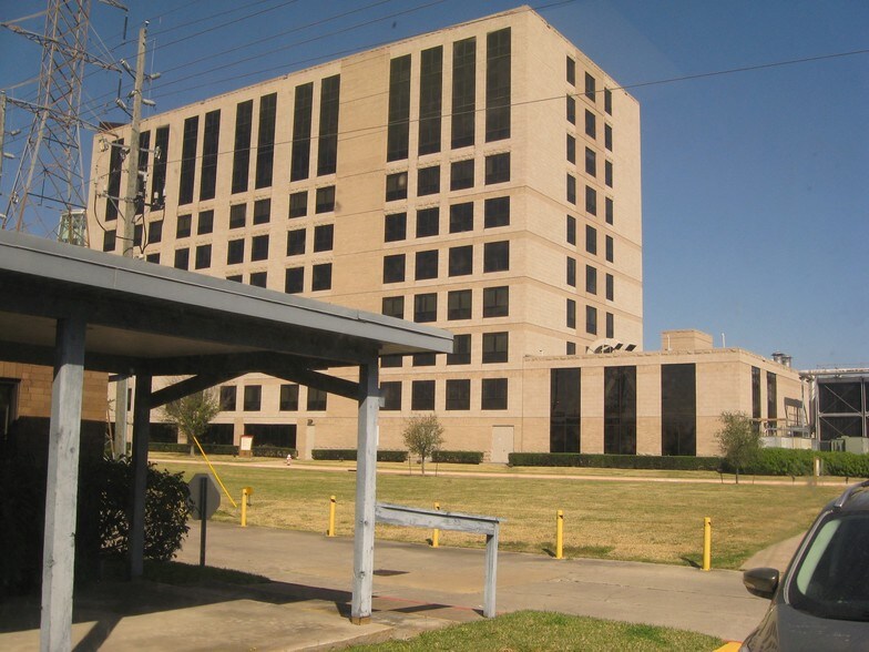 More Photos Of 13414 Medical Complex Dr, Tomball Medical For Lease