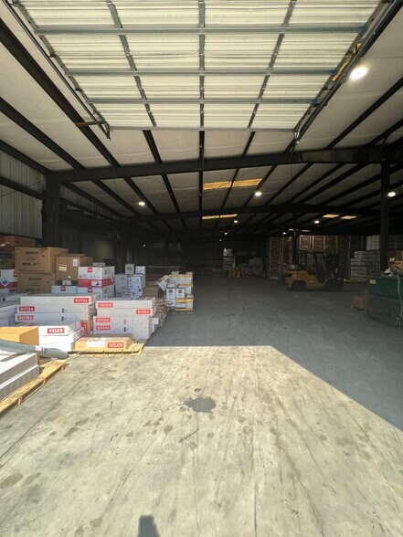 More Photos Of 3961 Wesley St, Myrtle Beach Warehouse For Lease
