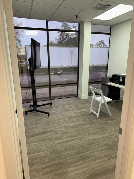 More Photos Of 10784 Satellite Blvd, Orlando Warehouse For Sale