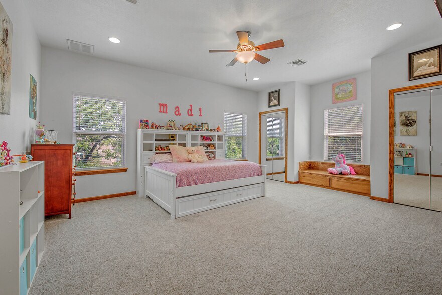 More Photos Of 13863 FM 2154 Rd, College Station Showroom For Sale